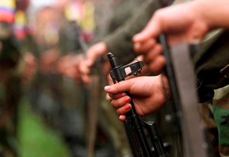 Entregan armas FARC