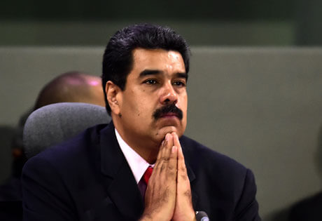 Nicolás Maduro pide mediación papal