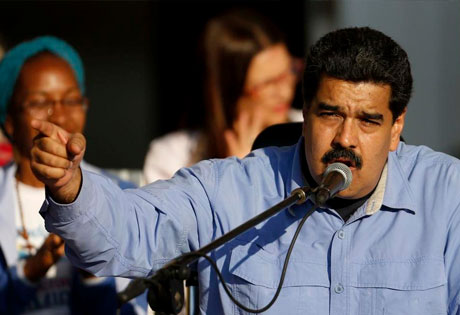 Maduro escala ataque