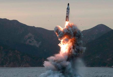 Norcorea lanza misil