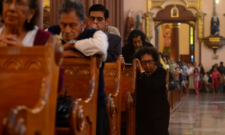 Iglesia y Gobierno coludidos