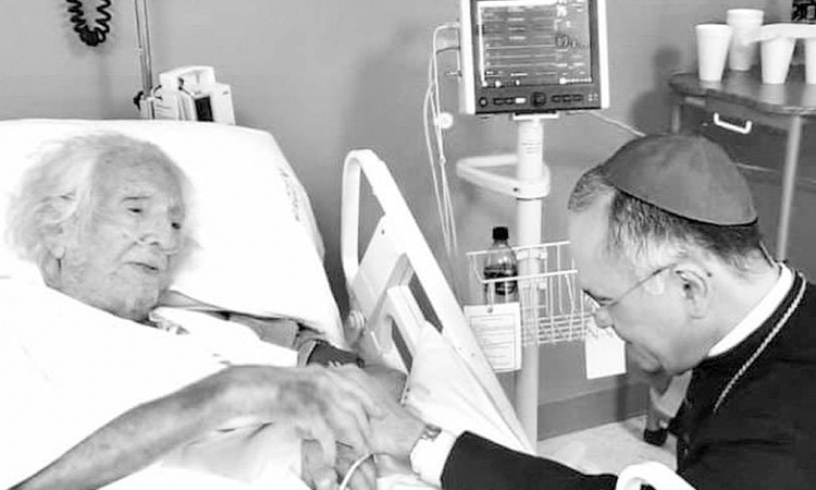 Papa Francisco otorga perdón a Ernesto Cardenal