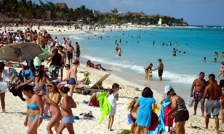 Personas mexicanas vacacionando