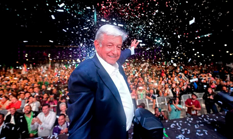 Foto de AMLO en su pejefest
