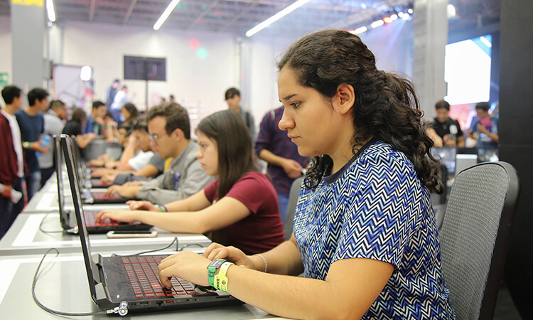 Jóvenes Construyendo el Futuro