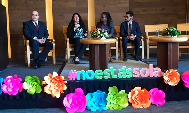 Ann Kioto, provida en África