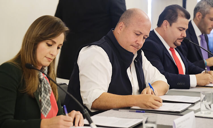 Morgues saturadas / Trailer que albergaba cuerpos