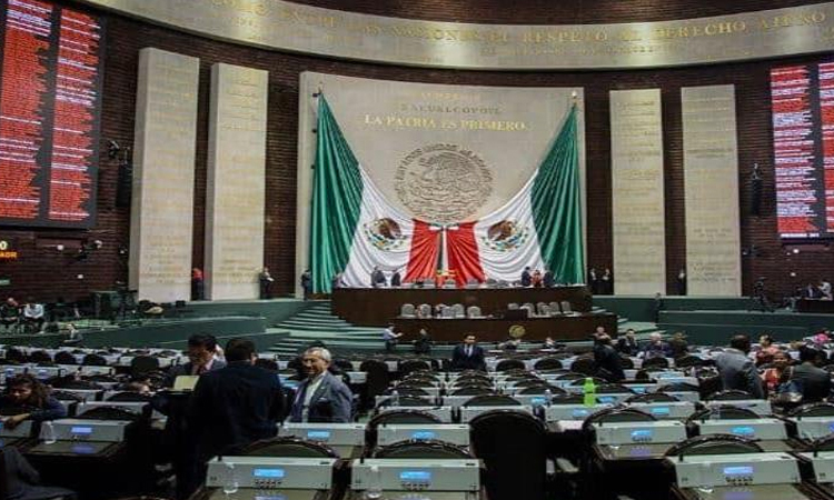 Renuncia a la dignidad