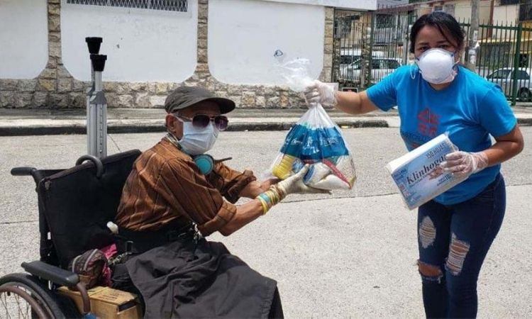 Dona Despensas Cáritas