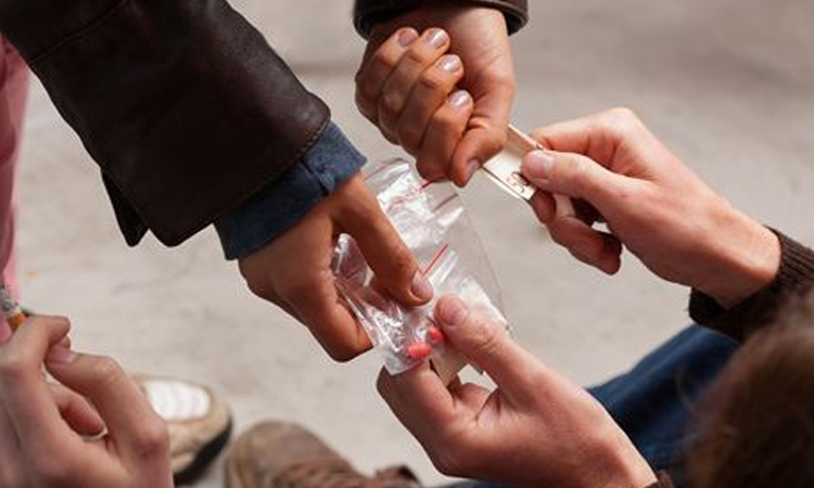 Amor contra las Drogas