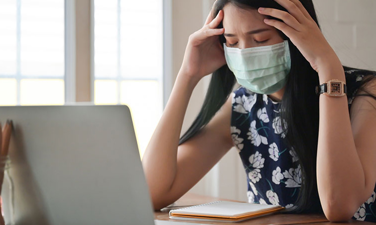 Mujeres con estrés en pandemia