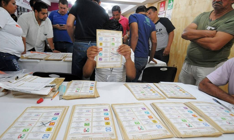 Funcionario de casilla