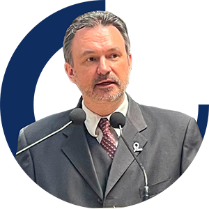 Picture of Rafael Estrada